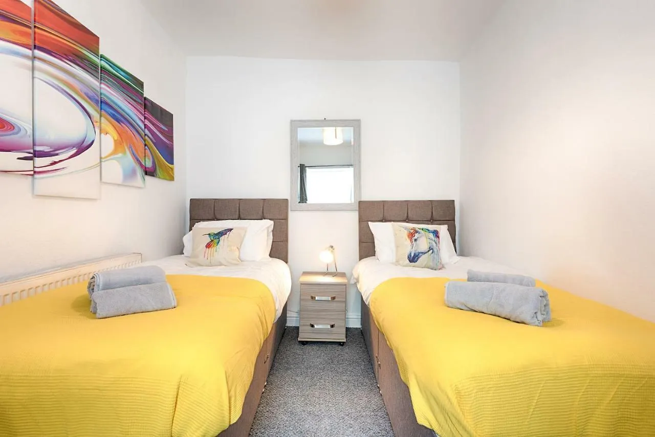 City Centre, Parking, Smart Tv'S In All Rooms Swansea Apartment